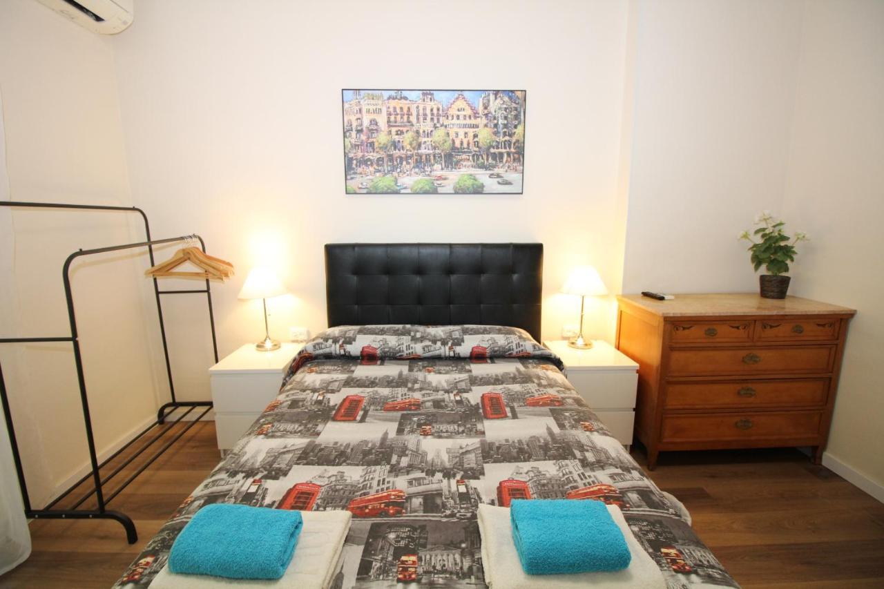 Urgel Habitaciones Barcelona Kültér fotó