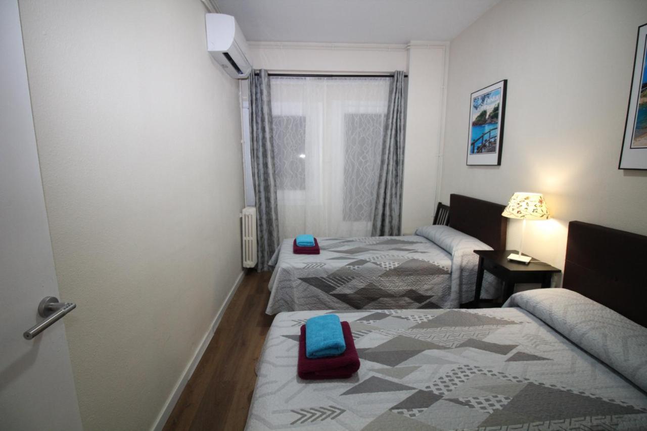 Urgel Habitaciones Barcelona Kültér fotó